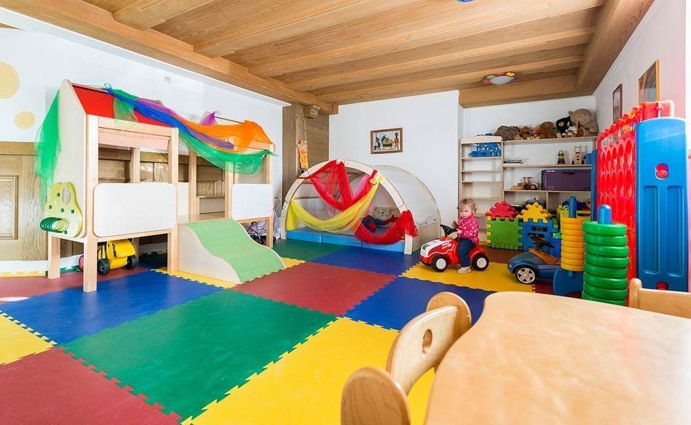 Hotel Alpenfrieden Maranza Bagian luar foto