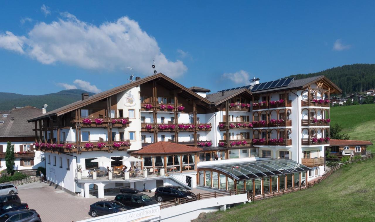 Hotel Alpenfrieden Maranza Bagian luar foto